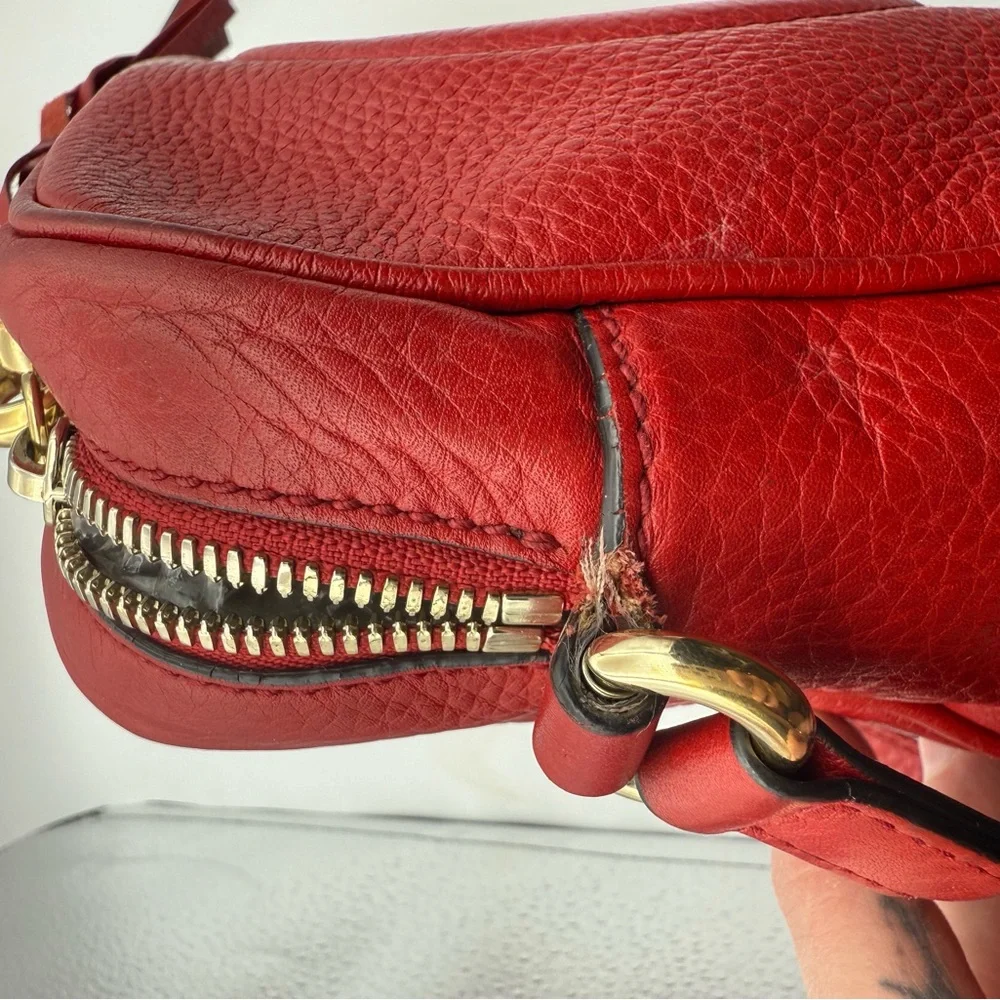 GUCCI Pebbled Calfskin Small Soho Disco Bag Color Red. - Picture 7 of 12